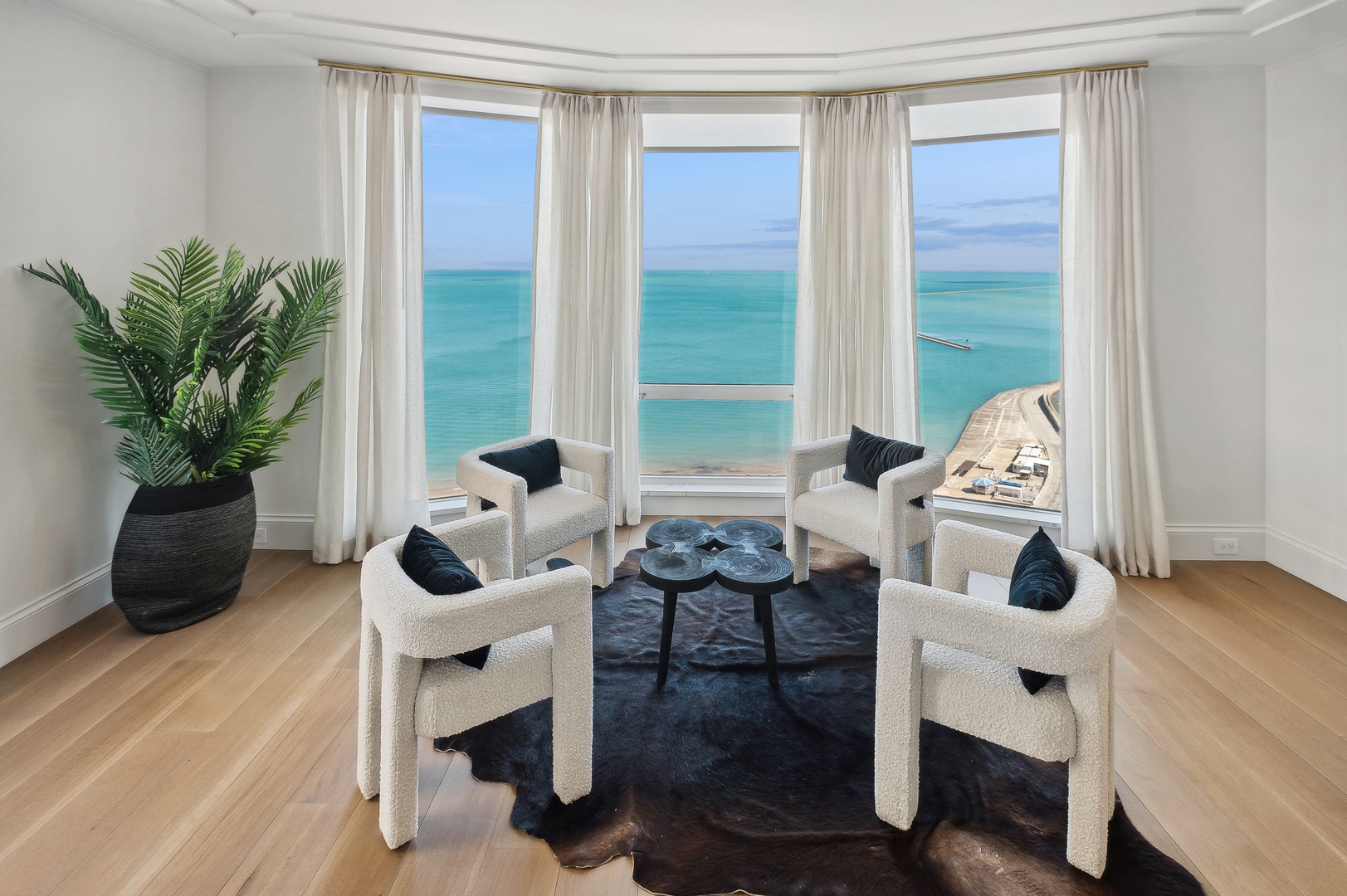 1040 North Lake Shore Drive, Unit 25D Chicago, IL 60611 - Photo 7 of 38