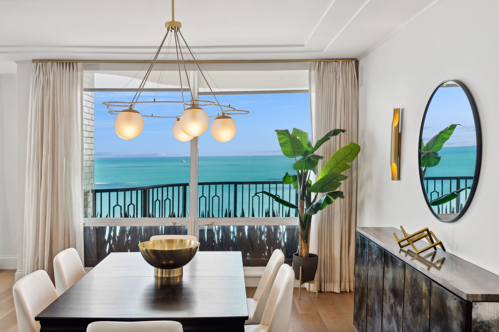 1040 North Lake Shore Drive, Unit 25D Chicago, IL 60611 - Photo 10 of 38