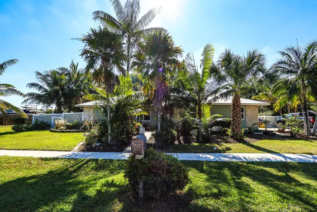 $1,229,000 | 1110 Kriss Lane, Jupiter, FL 33458