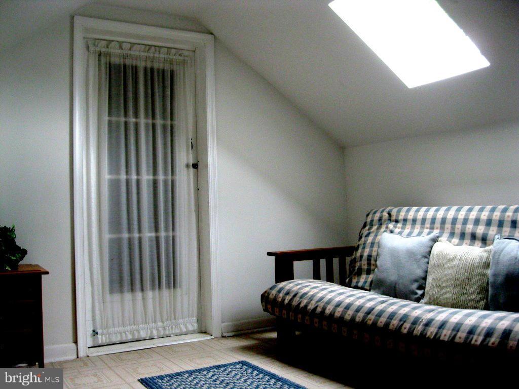 35 Belfast Road Lutherville-Timonium, MD 21093 - Photo 14 of 30 Bedroom 2