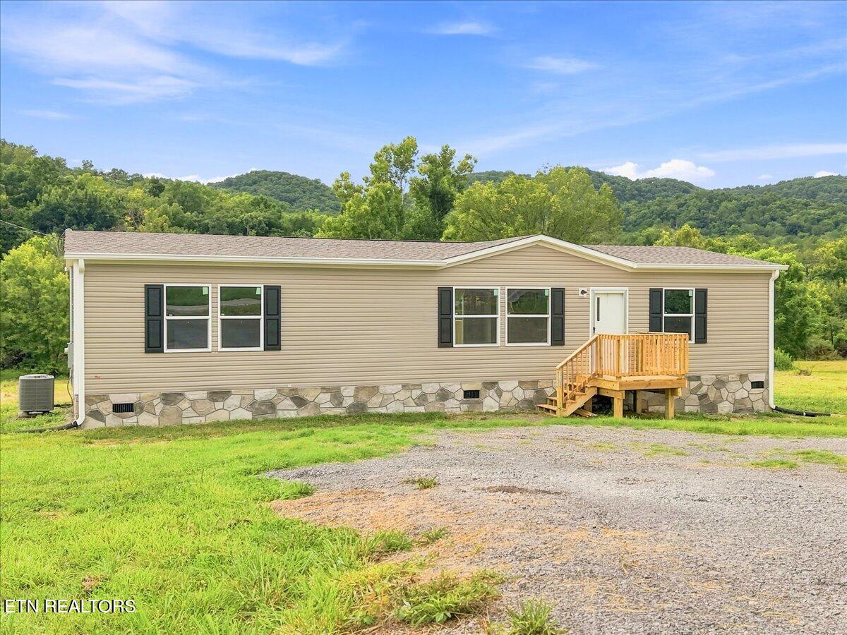 5320 Rutledge Pike Rutledge, TN 37861 - Photo 2 of 31 61-5320_Rutledge_Pike_Rutledge_006