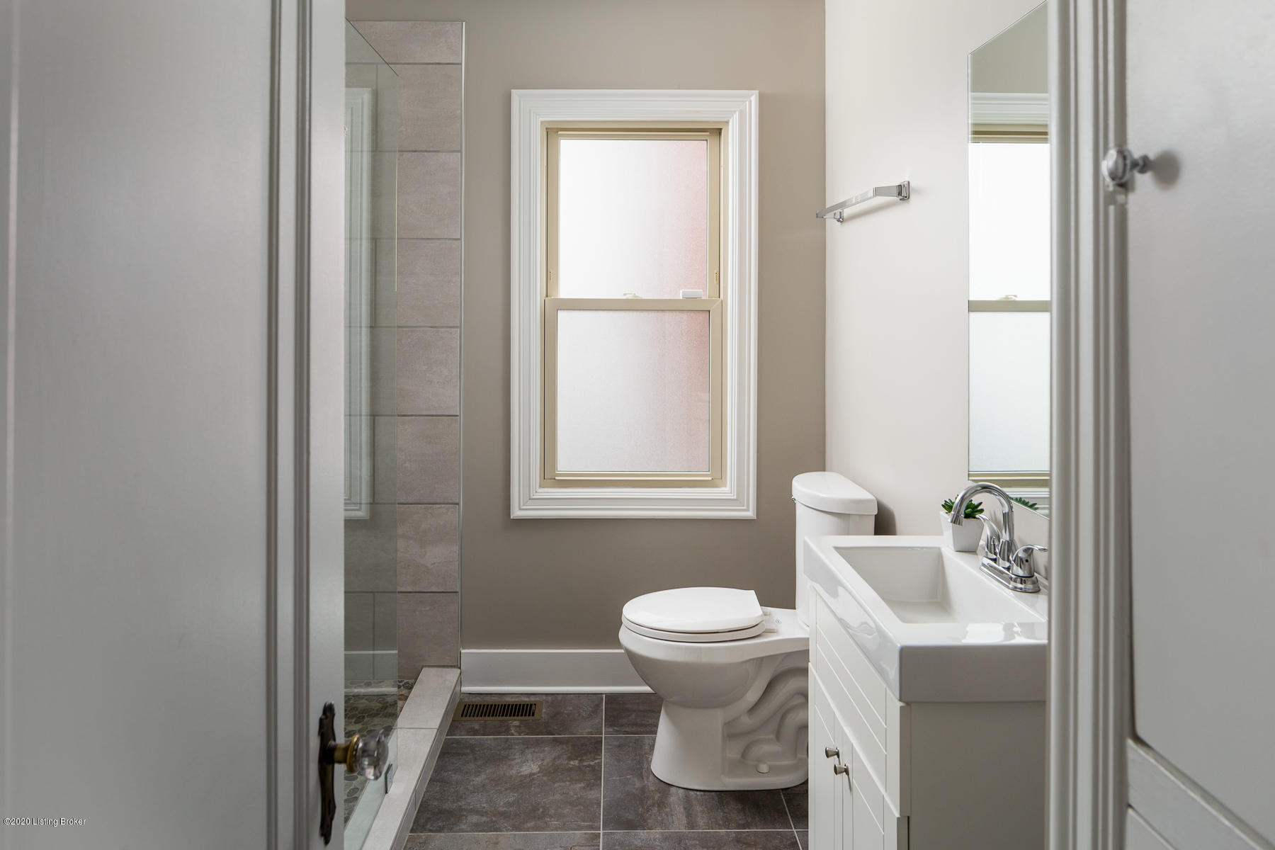 2413 Broadmeade Road Louisville, KY 40205 - Photo 14 of 50 First Floor Full Bathroom with full tiled walk-in shower