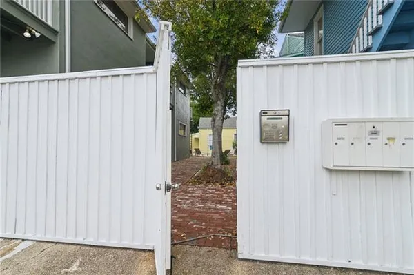 $275,000 | 1103 Austerlitz Street, Unit 1103, New Orleans, LA 70115