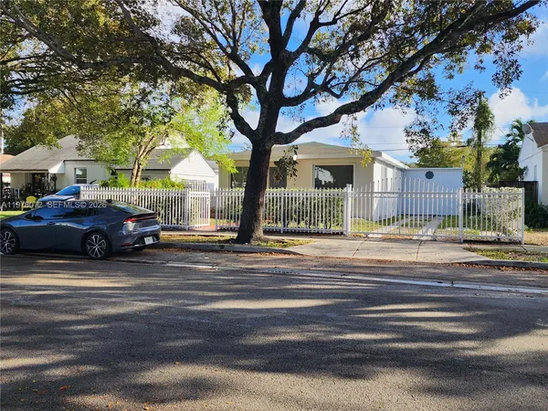 $3,275 | 1030 Northwest 48th Street, Miami, FL 33127
