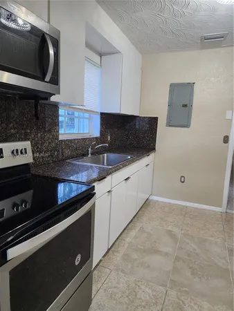 $3,275 | 1030 Northwest 48th Street, Miami, FL 33127