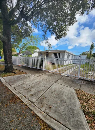 $3,275 | 1030 Northwest 48th Street, Miami, FL 33127