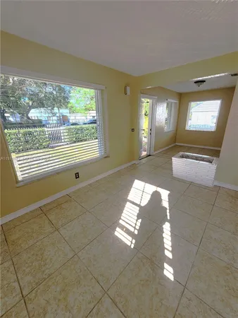 $3,275 | 1030 Northwest 48th Street, Miami, FL 33127