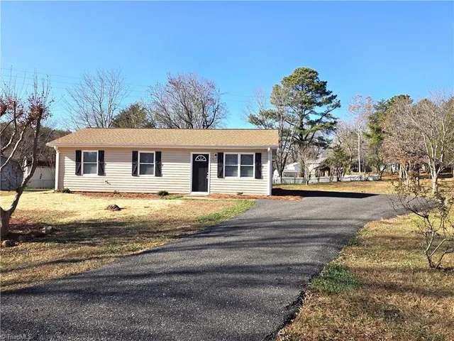 $249,900 | 113 Ravenwood Court, King, NC 27021