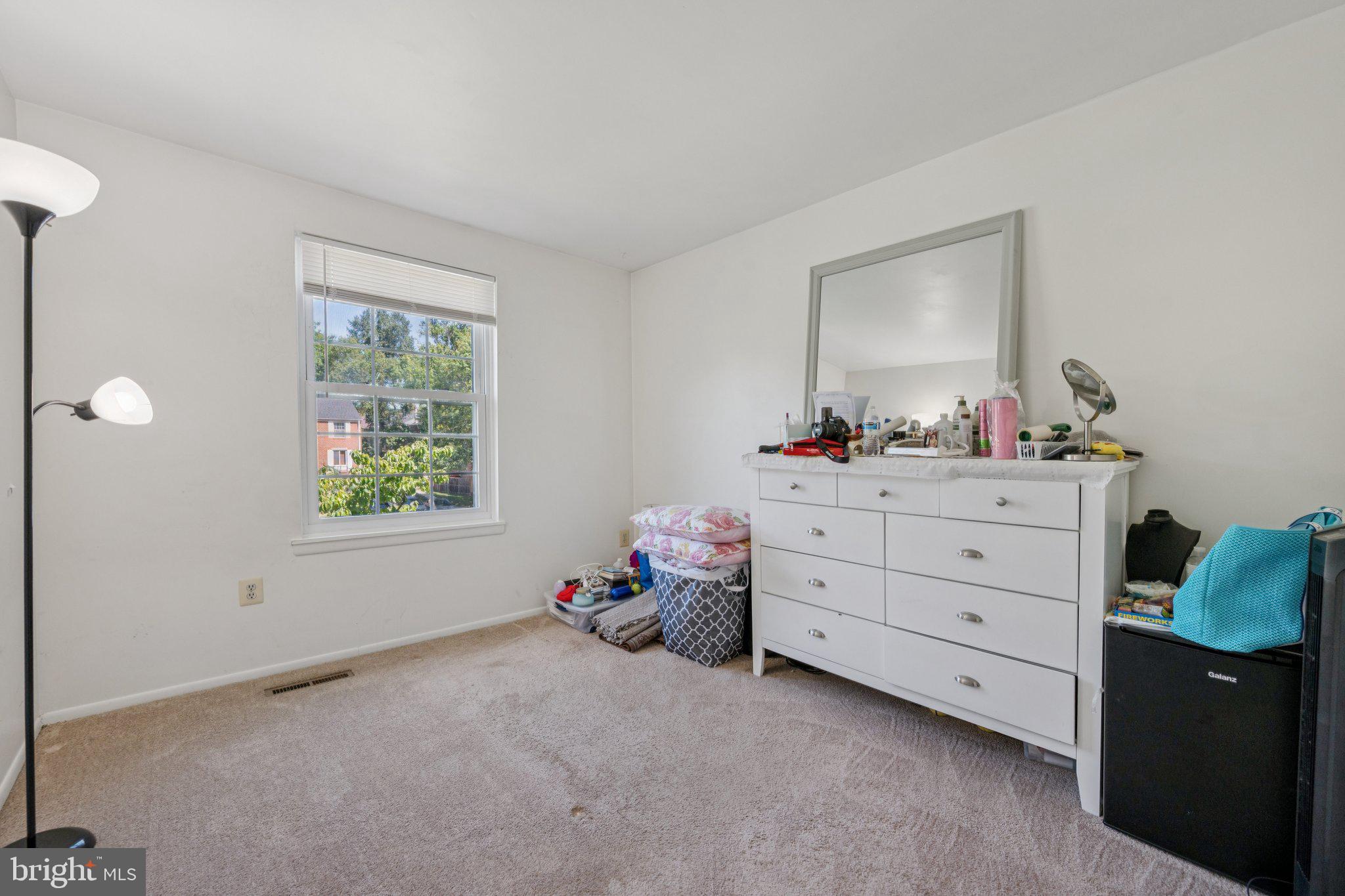 10522 East Wind Way Columbia, MD 21044 - Photo 12 of 21 a room with furniture and window