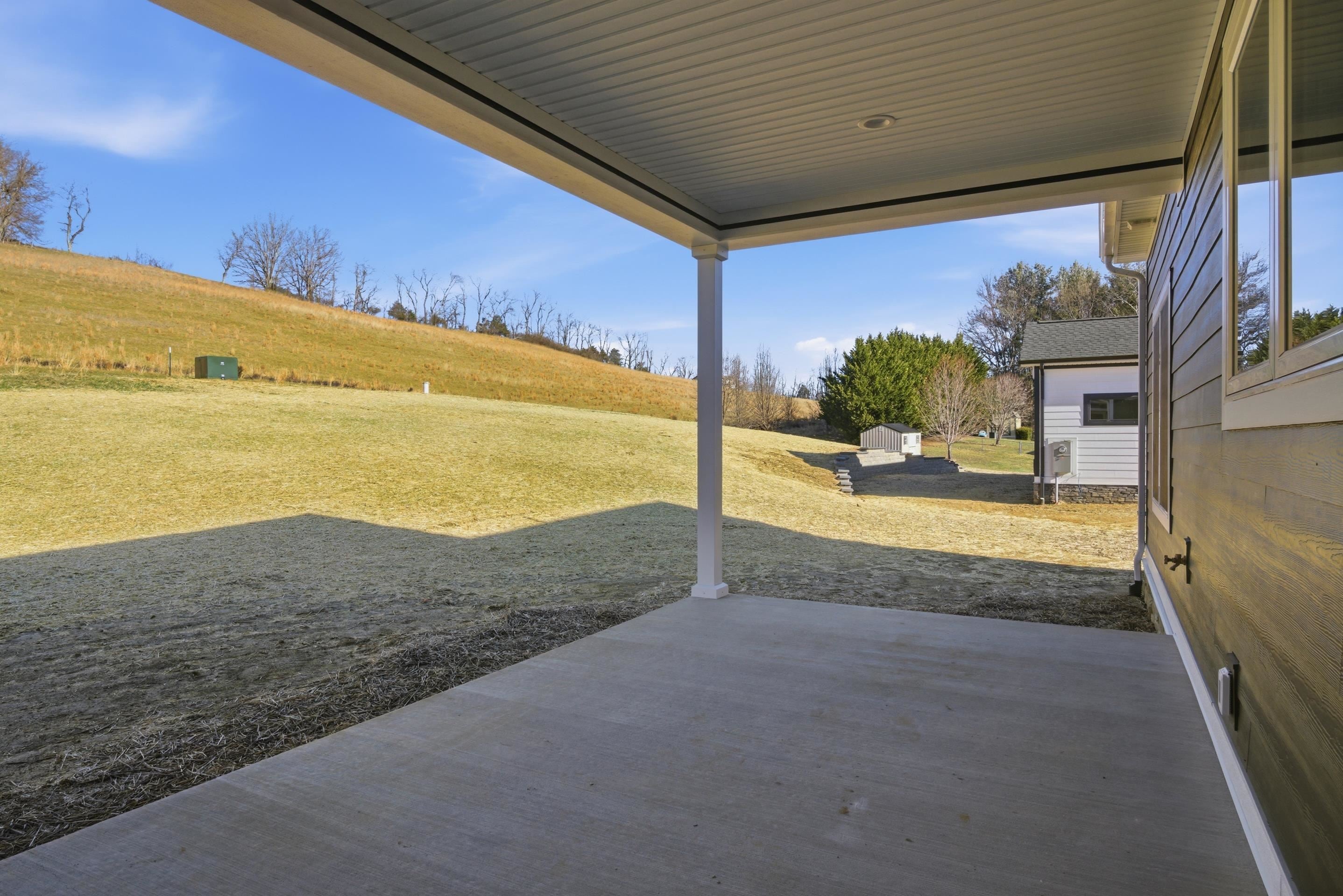 7811 Little River Dam Road Radford, VA 24141 - Photo 7 of 42 Gallery Image 7
