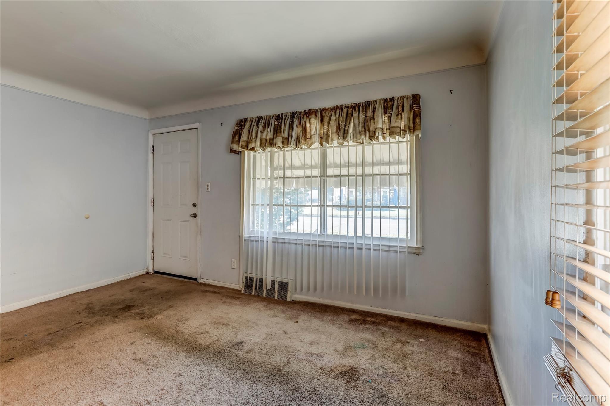 6254 Evergreen Road Detroit, MI 48228 - Photo 4 of 24 6254 Evergreen Road, Detroit, MI-4.jpg-FULL