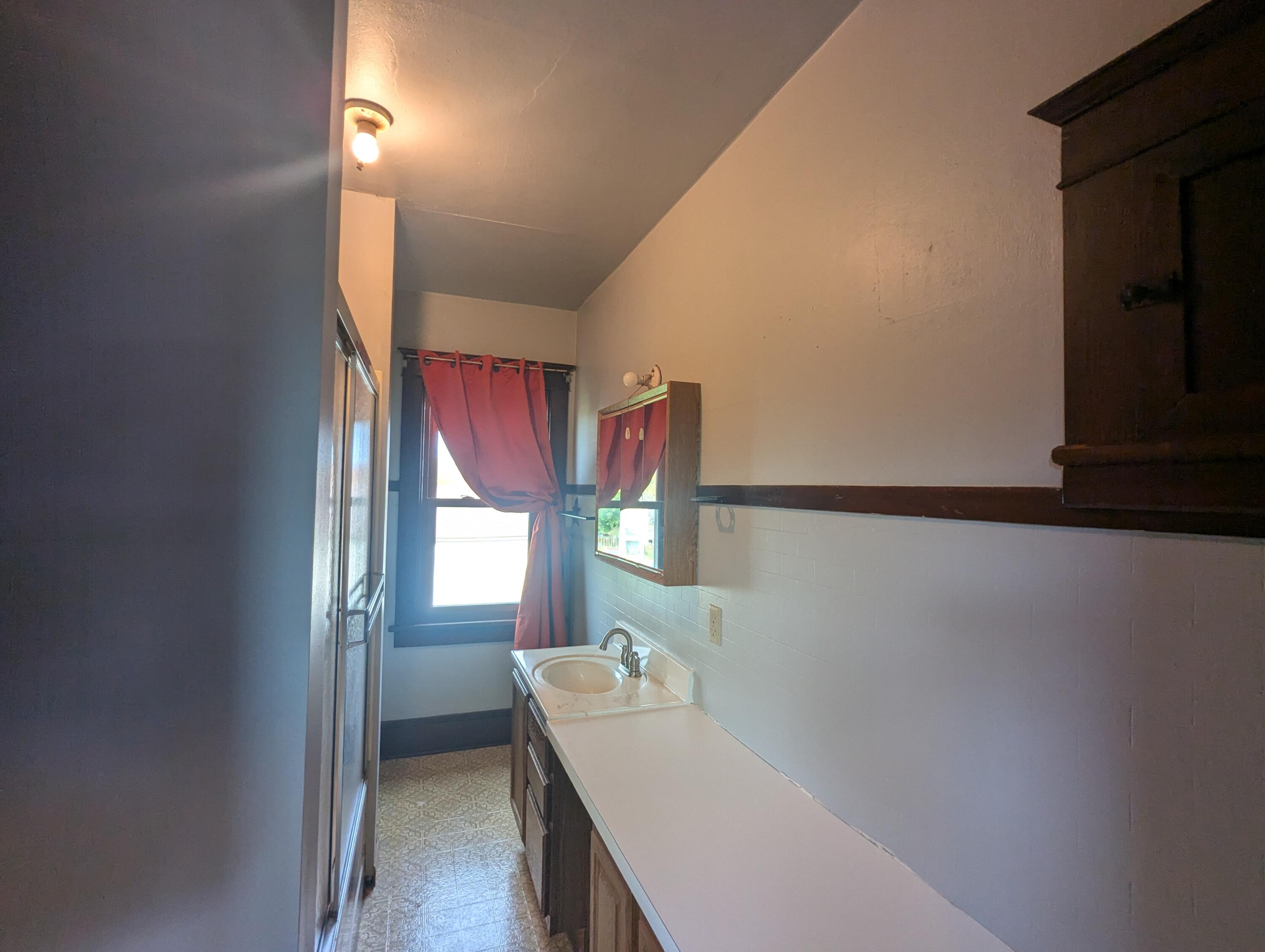 916 South Water Street Sparta, WI 54656 - Photo 23 of 31 PXL_20251023_161040054