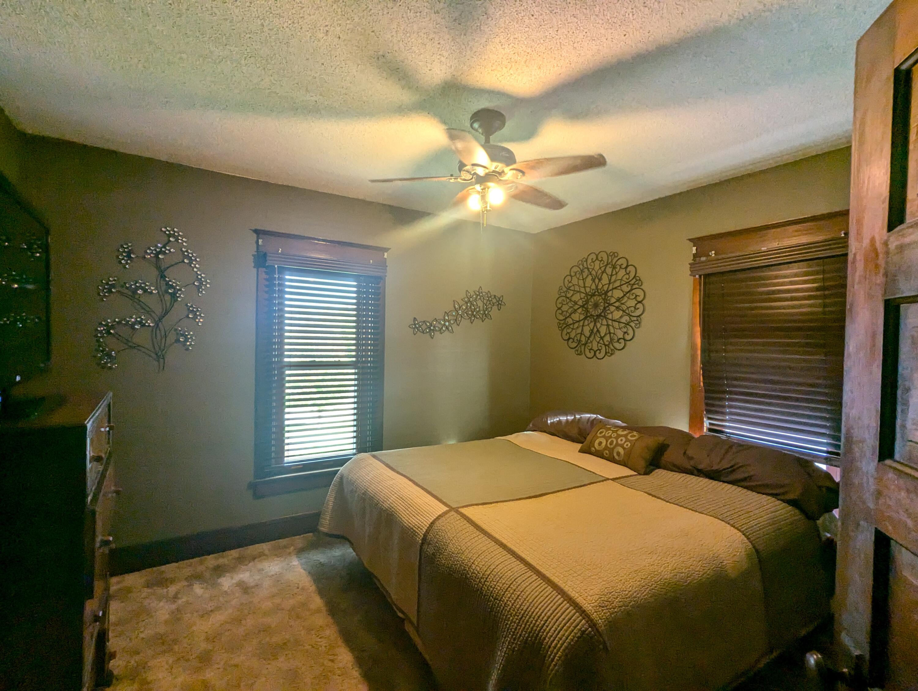 916 South Water Street Sparta, WI 54656 - Photo 27 of 31 PXL_20251023_161238828.MP