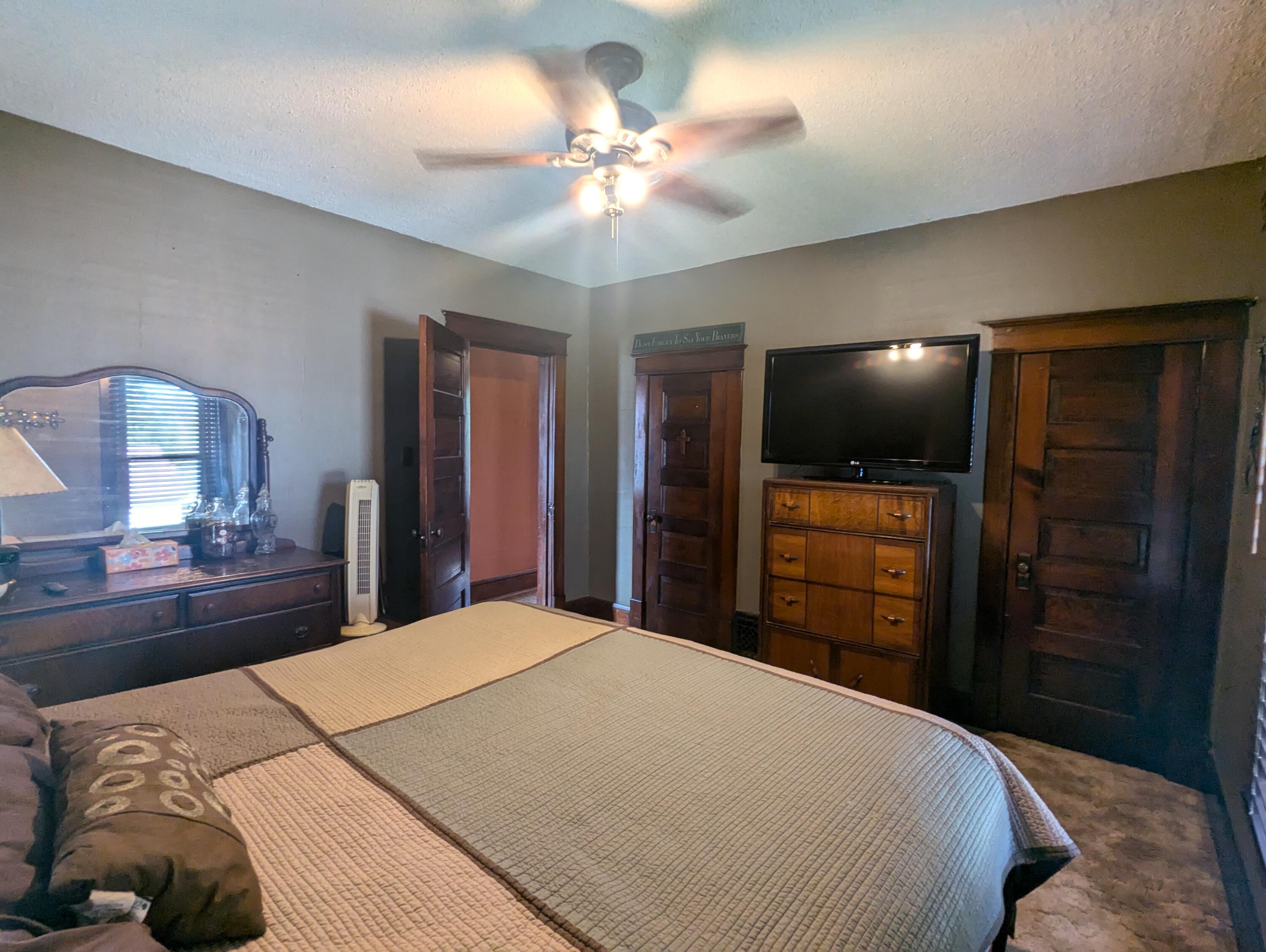 916 South Water Street Sparta, WI 54656 - Photo 29 of 31 PXL_20251023_161304083.MP