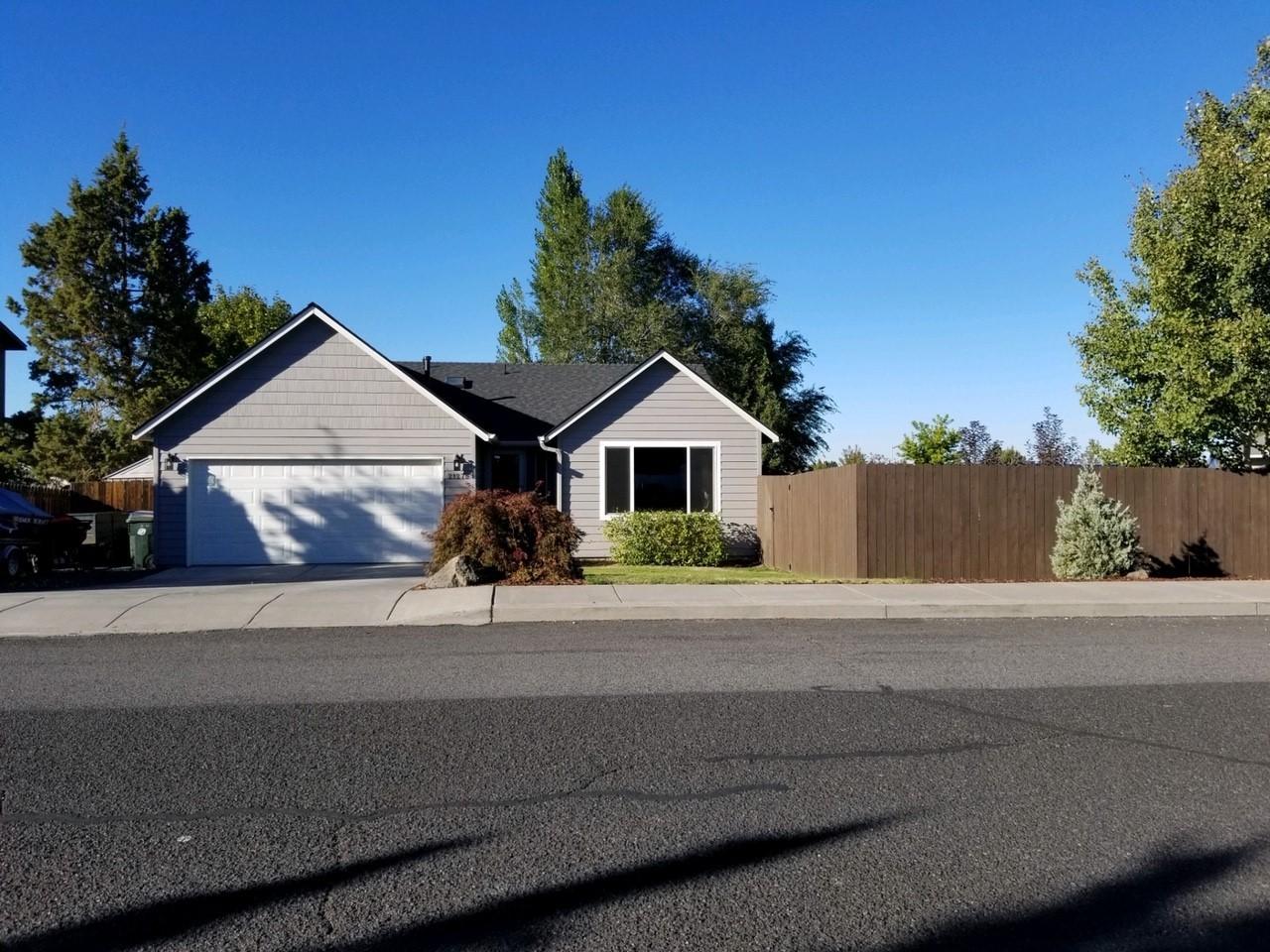 21278 Keyte Road Bend, OR 97701 - Photo 3 of 48 Keyte Exterior 2