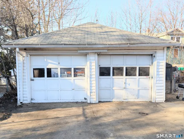 $369,000 | 905 Cooke Street, Waterbury, CT 06704