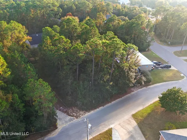 $19,995 | Greenwood Dr Pass, Pass Christian, MS 39571