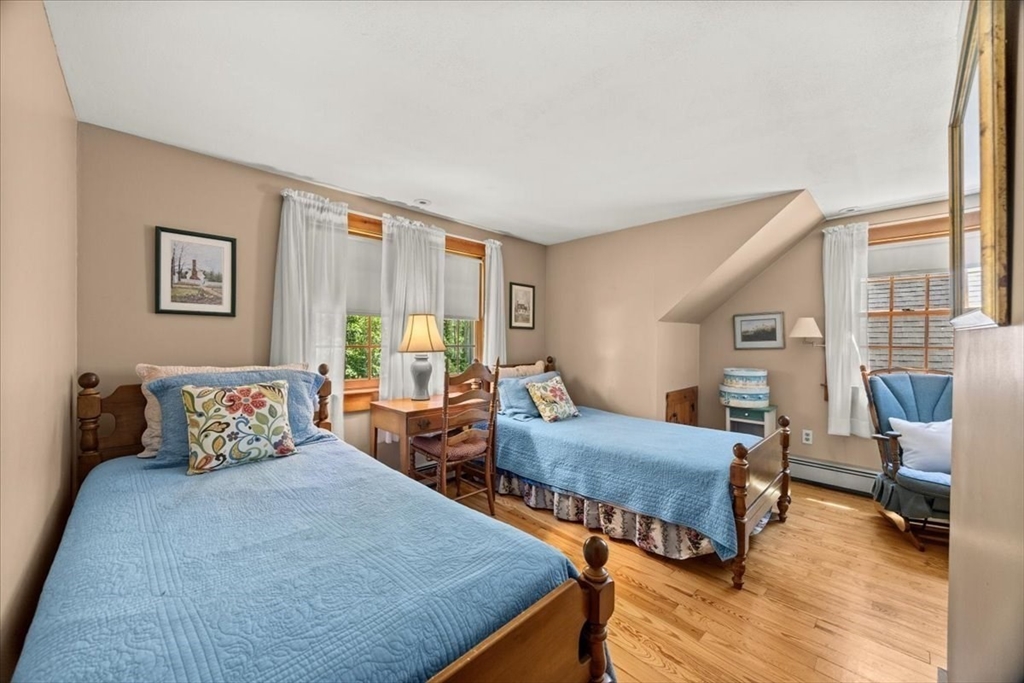 71 East Main Street Middleboro, MA 02346 - Photo 23 of 35