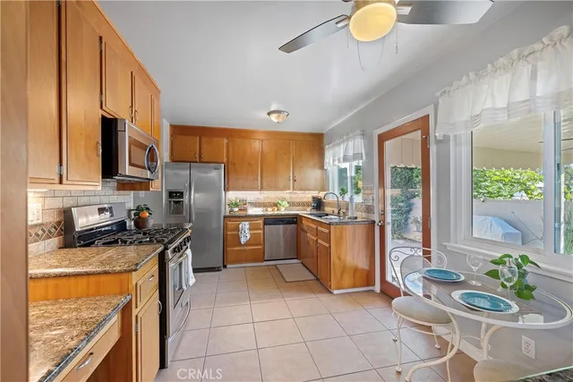 $865,000 | 6116 Fanwood Avenue, Lakewood, CA 90713