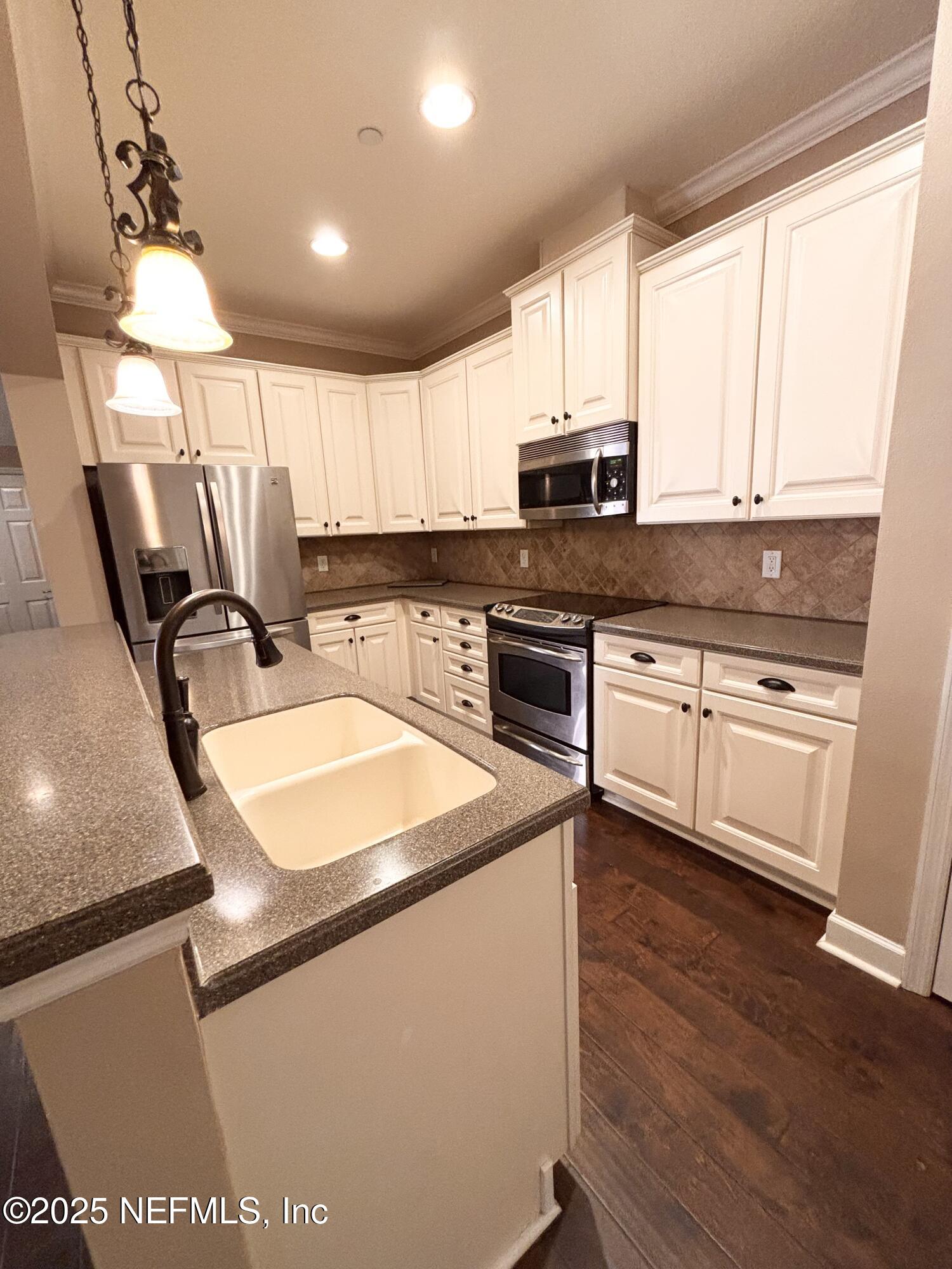 6113 Eclipse Circle Jacksonville, FL 32258 - Photo 9 of 31 IMG_7875