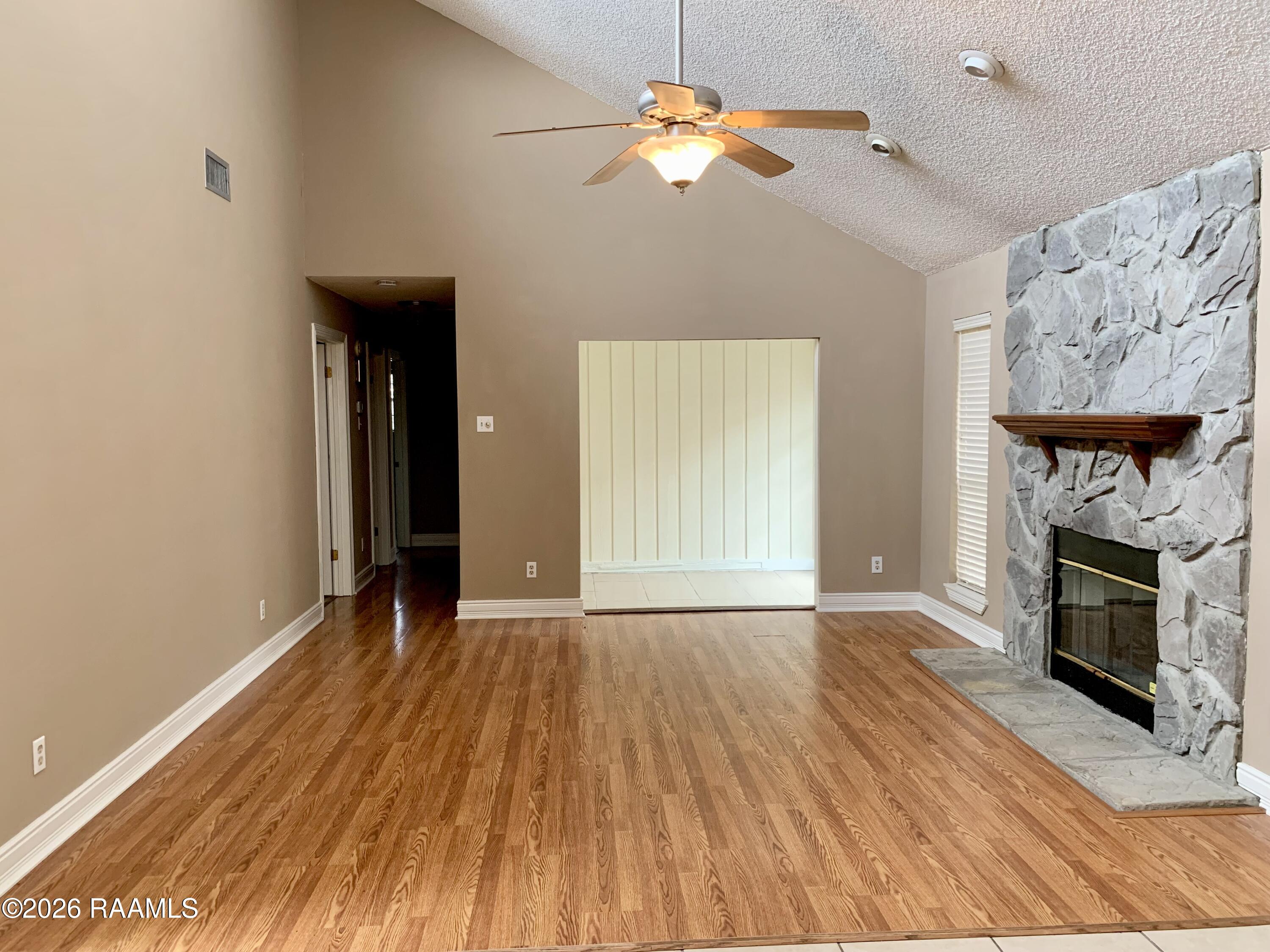 150 La Rue Vil Lafayette, LA 70508 - Photo 3 of 17 IMG-6162