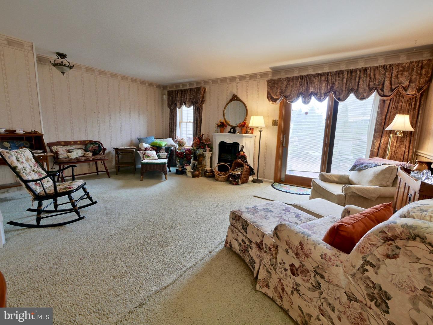 509 Ward Road Brookhaven, PA 19015 - Photo 3 of 19 Gallery Image 3