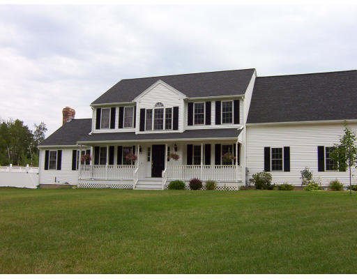 534 Mendon Road Sutton, MA 01590 - Photo 1 of 4 Gallery Image 1