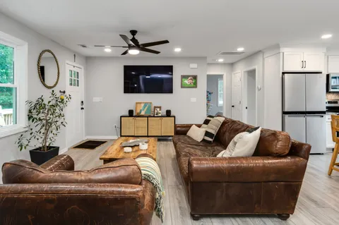 $525,000 | 321 53rd Avenue North, Nashville, TN 37209