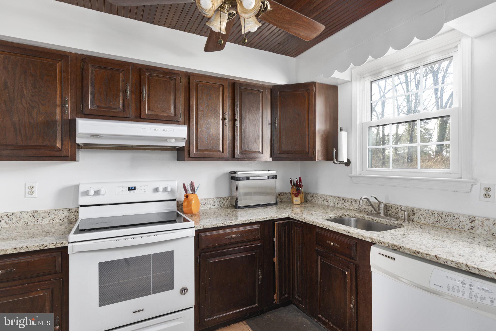 9789 Flint Rock Road Manassas, VA 20112 - Photo 12 of 44 Gallery Image 12