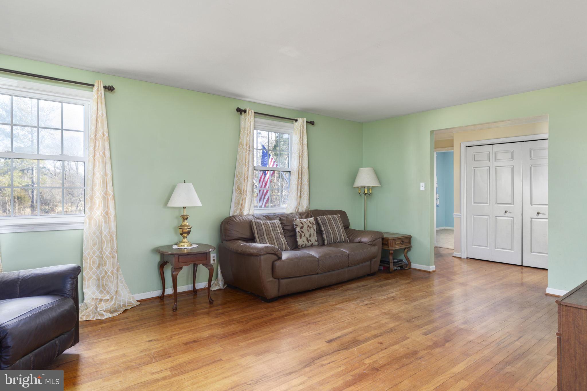 9789 Flint Rock Road Manassas, VA 20112 - Photo 5 of 44 Gallery Image 5