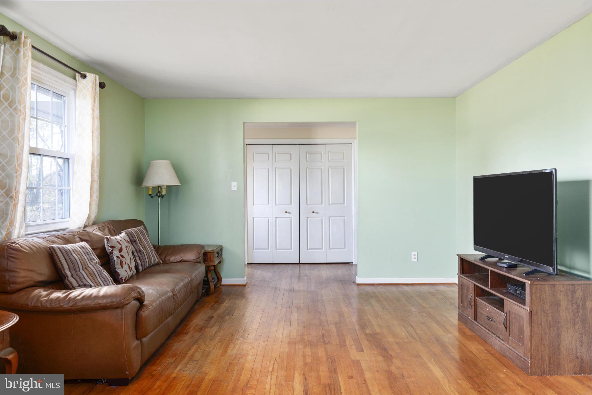 9789 Flint Rock Road Manassas, VA 20112 - Photo 6 of 44 Gallery Image 6