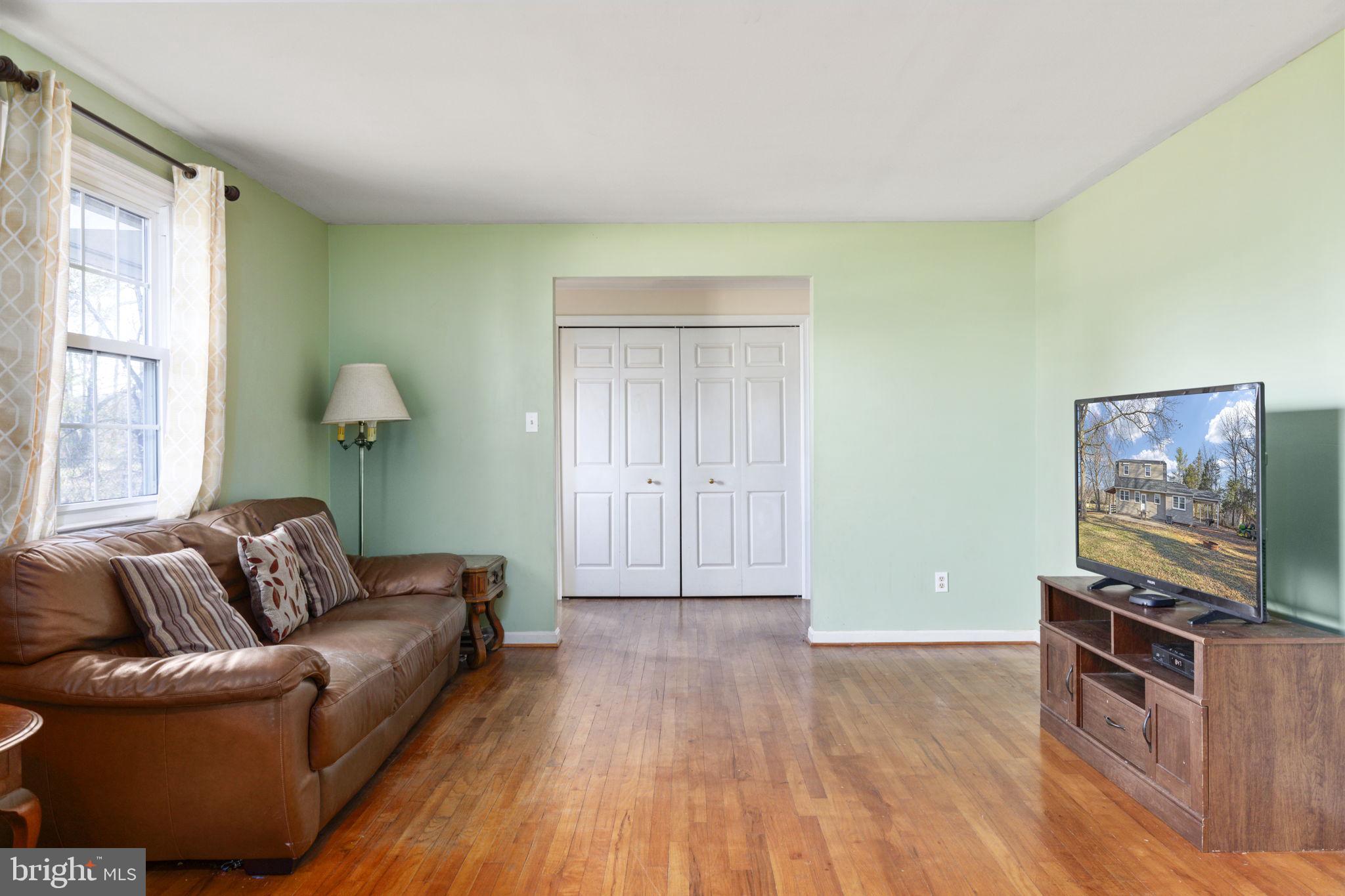9789 Flint Rock Road Manassas, VA 20112 - Photo 7 of 44 Gallery Image 7