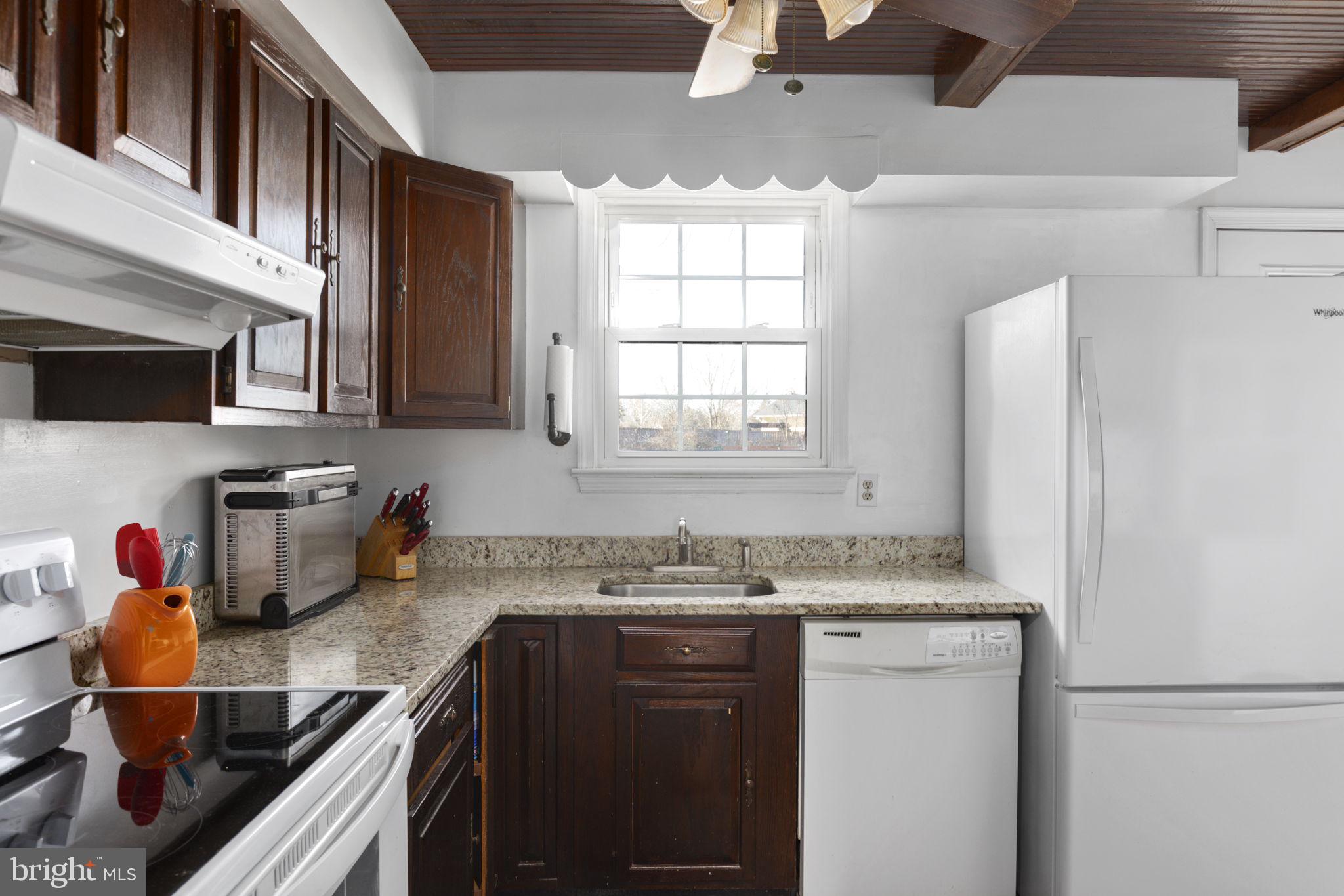 9789 Flint Rock Road Manassas, VA 20112 - Photo 10 of 44 Gallery Image 10