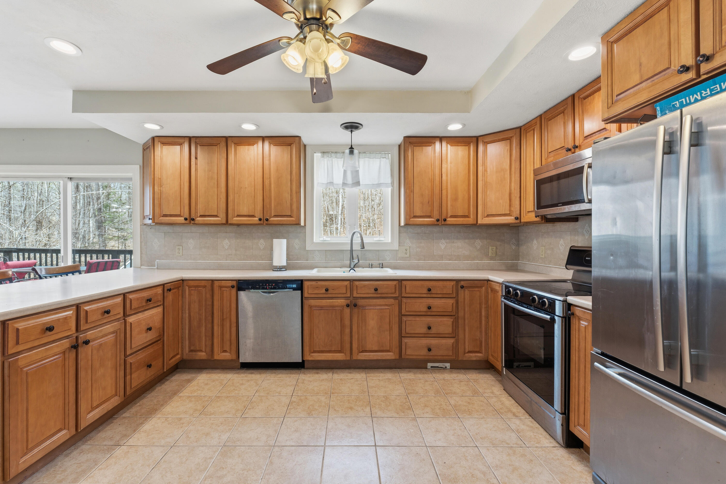 41 Arrowhead Lane Limerick, ME 04048 - Photo 21 of 93 1st Floor