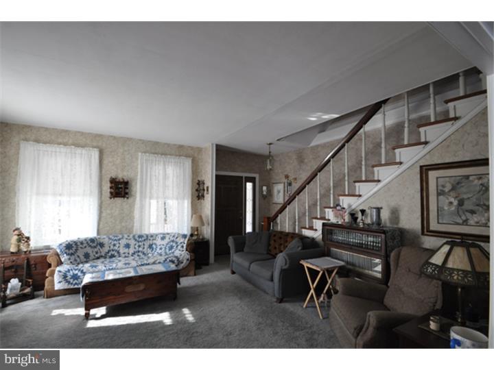 1593 Hafler Road Bethlehem, PA 18015 - Photo 3 of 22 Gallery Image 3
