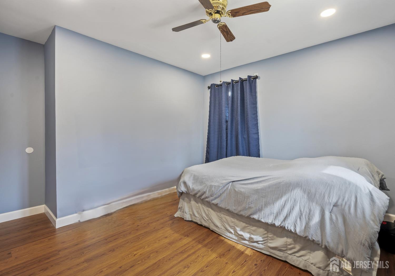 43 Wellington Road East Brunswick, NJ 08816 - Photo 11 of 23