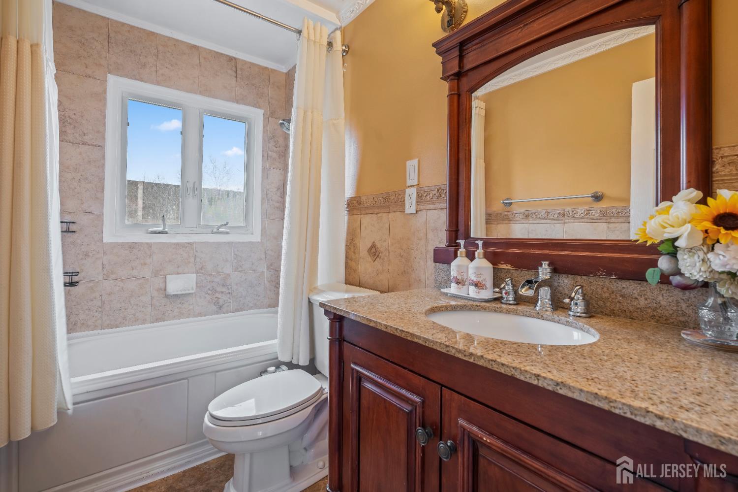 43 Wellington Road East Brunswick, NJ 08816 - Photo 10 of 23