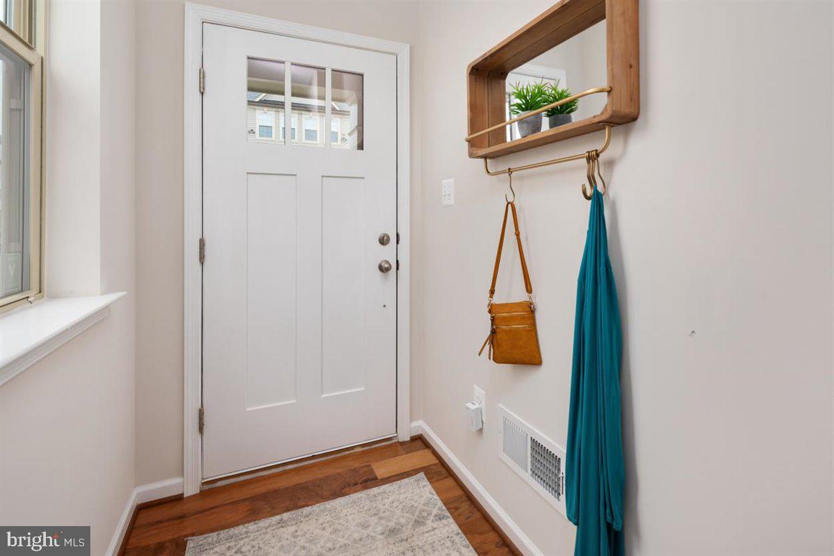 2920 Timberneck Way Hanover, MD 21076 - Photo 11 of 52 Foyer