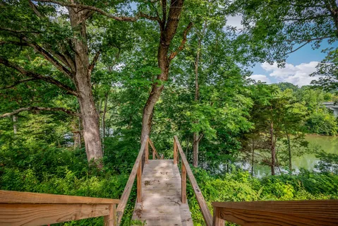 $679,900 | 617 Post Road, Rock Island, TN 38581