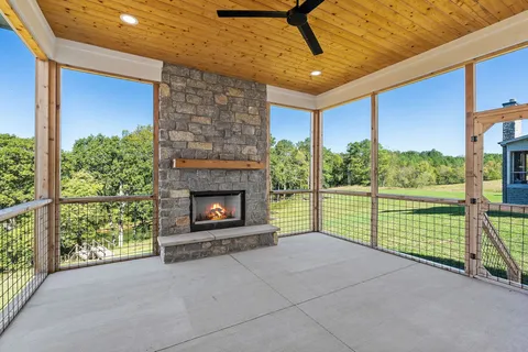 $679,900 | 617 Post Road, Rock Island, TN 38581