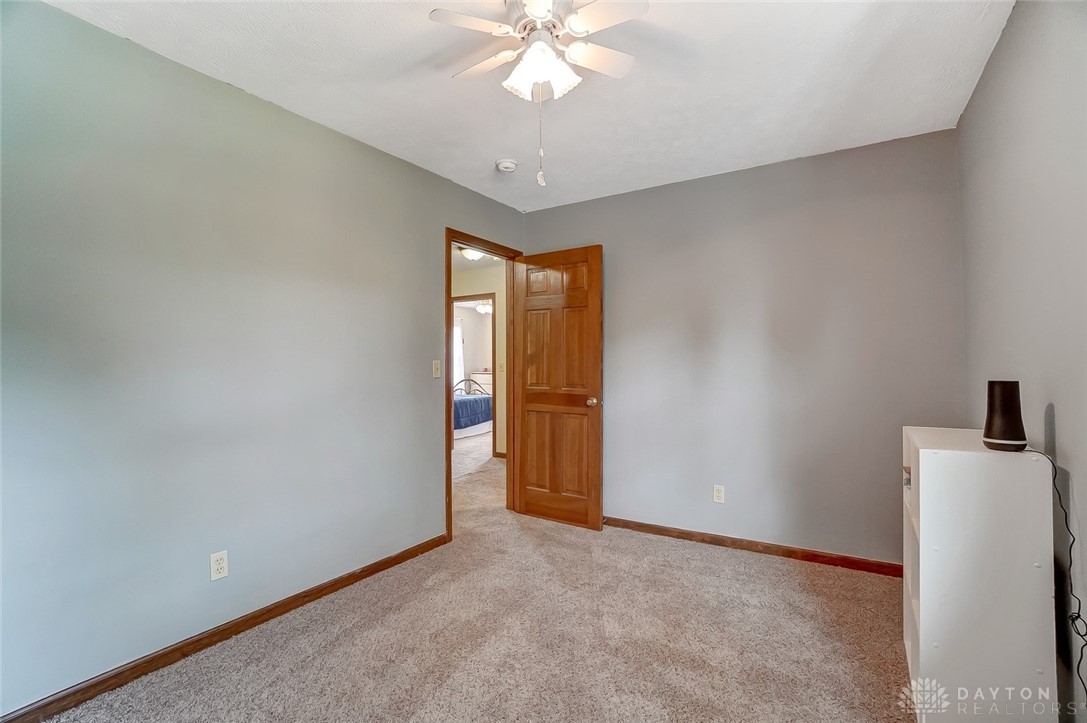 1054 Kingsgate Road Springfield, OH 45503 - Photo 40 of 56 Gallery Image 40