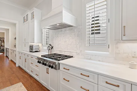 $1,925,000 | 2006 A Overhill Drive, Nashville, TN 37215