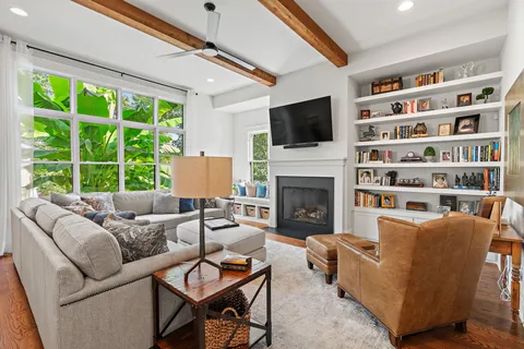 $1,925,000 | 2006 A Overhill Drive, Nashville, TN 37215