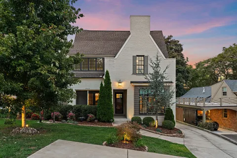 $1,925,000 | 2006 A Overhill Drive, Nashville, TN 37215