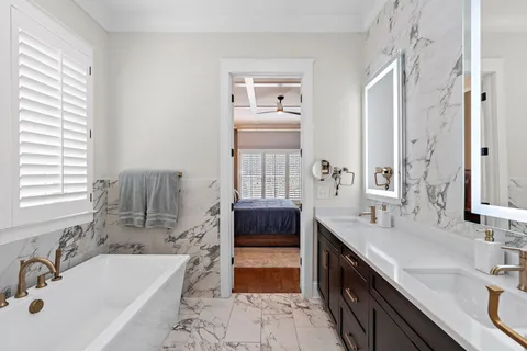 $1,925,000 | 2006 A Overhill Drive, Nashville, TN 37215