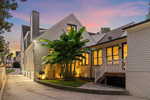 $1,925,000 | 2006 A Overhill Drive, Nashville, TN 37215