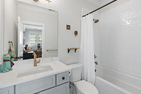 $1,925,000 | 2006 A Overhill Drive, Nashville, TN 37215