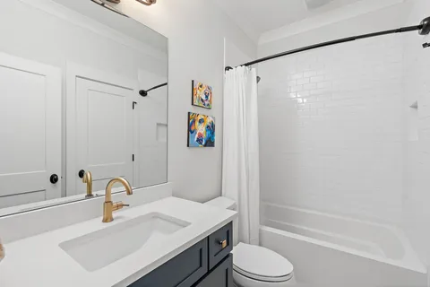 $1,925,000 | 2006 A Overhill Drive, Nashville, TN 37215