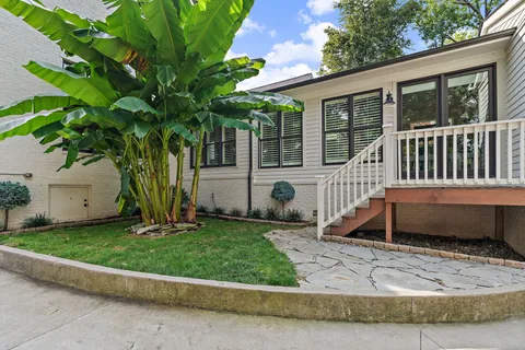 $1,925,000 | 2006 A Overhill Drive, Nashville, TN 37215