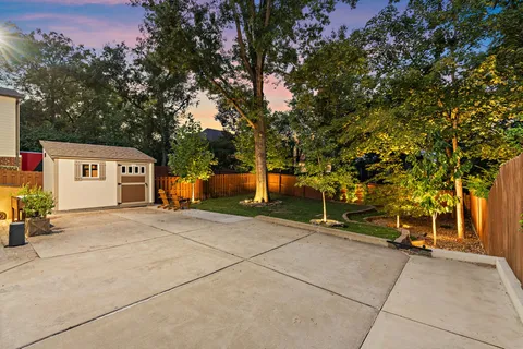 $1,925,000 | 2006 A Overhill Drive, Nashville, TN 37215